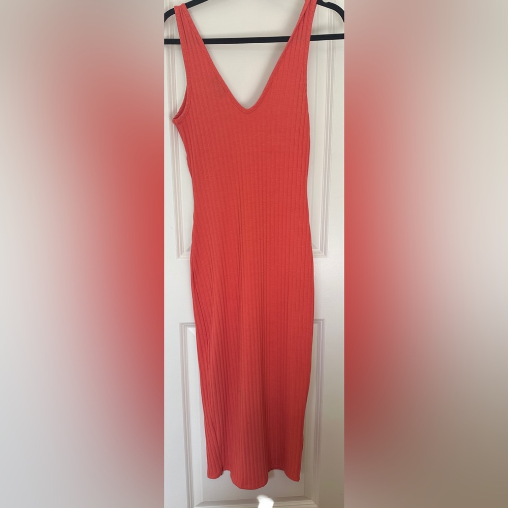 Vici midi bodycon dress- Size S- like new- coral